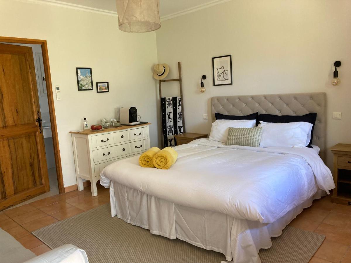 & Table D'hotes Au Soleil Du Bonheur Bed & Breakfast *